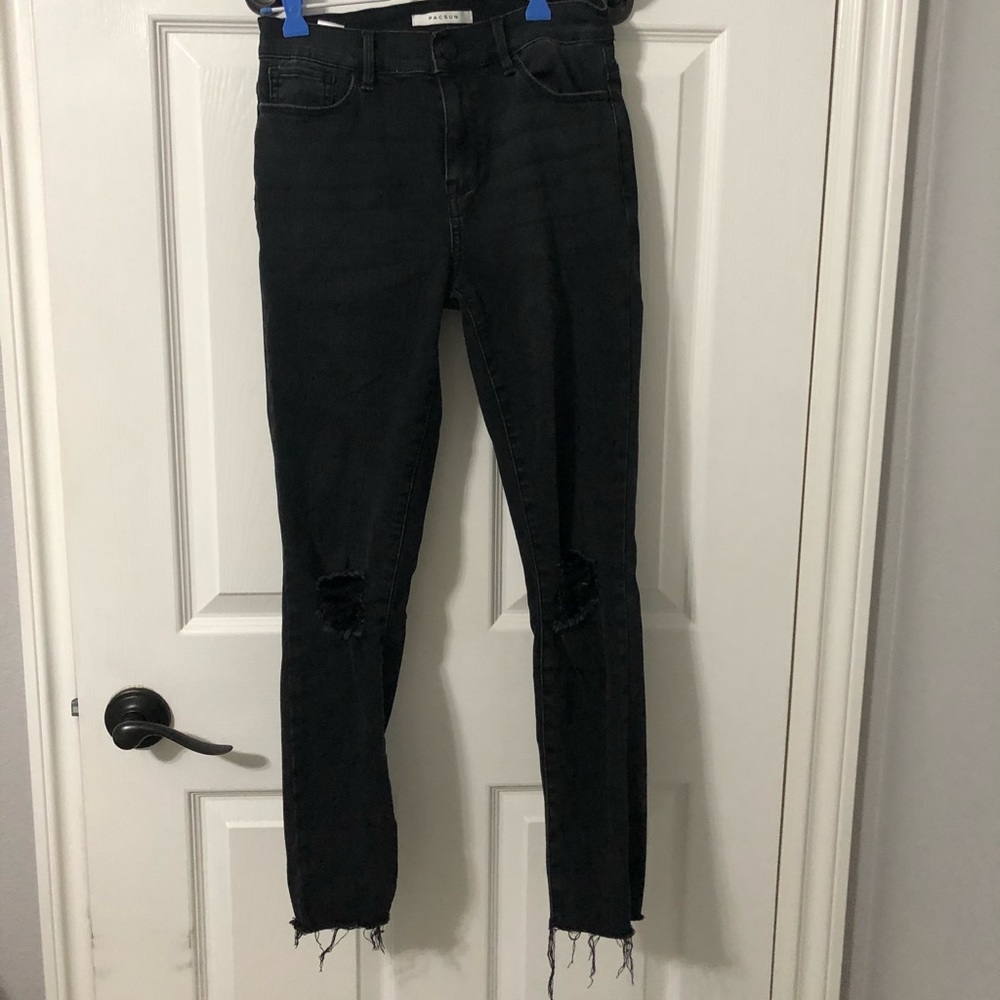 Black Jean! Super cute and worn twice!